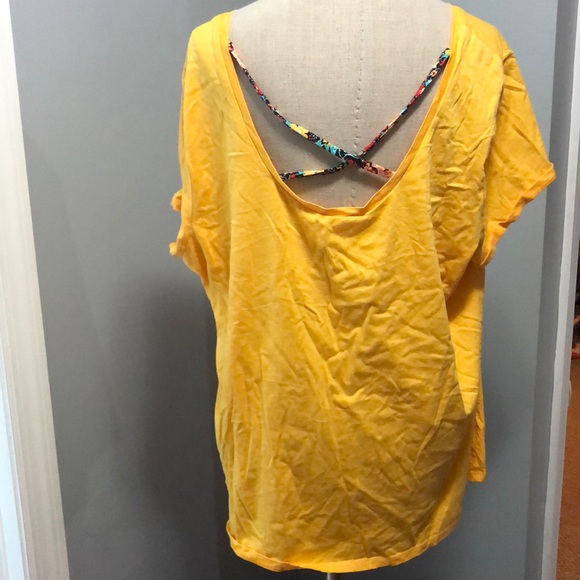 Cacique Criss Cross Top 18/20 - Picture 2 of 3